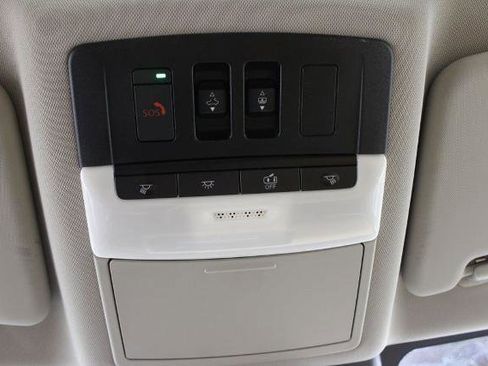 Certified 2021 Nissan Rogue Platinum FWD image 29