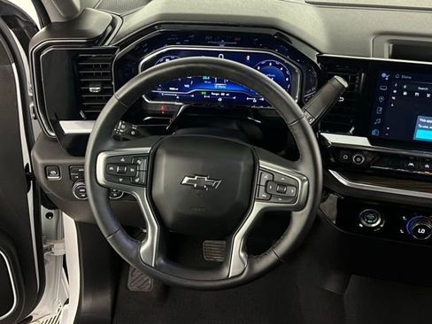 Used 2024 Chevrolet Silverado 1500 RST AWD/4WD image 14