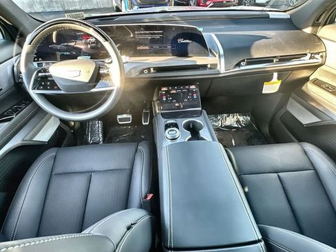 New 2026 Cadillac Vistiq Sport image 21