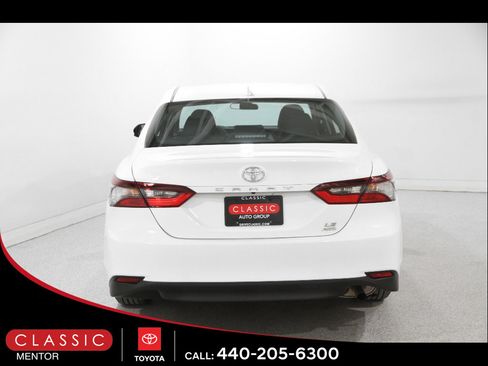 Used 2023 Toyota Camry LE image 19