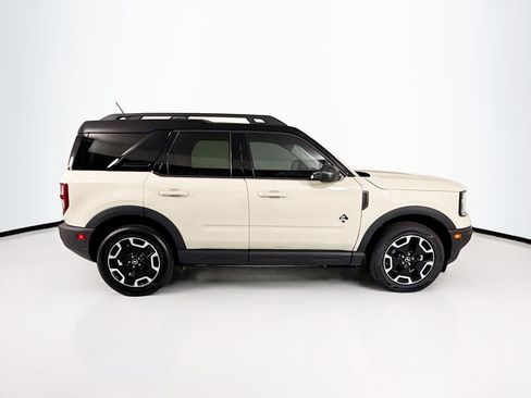 Used 2024 Ford Bronco Sport Outer Banks image 4