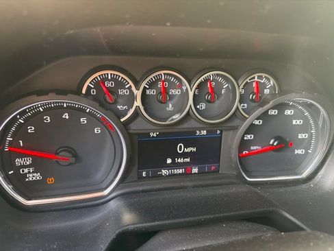 Used 2021 Chevrolet Tahoe Z71 w/ Luxury Package AWD/4WD image 7