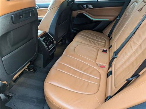 Used 2019 BMW X5 xDrive40i w/ Executive Package AWD/4WD image 18