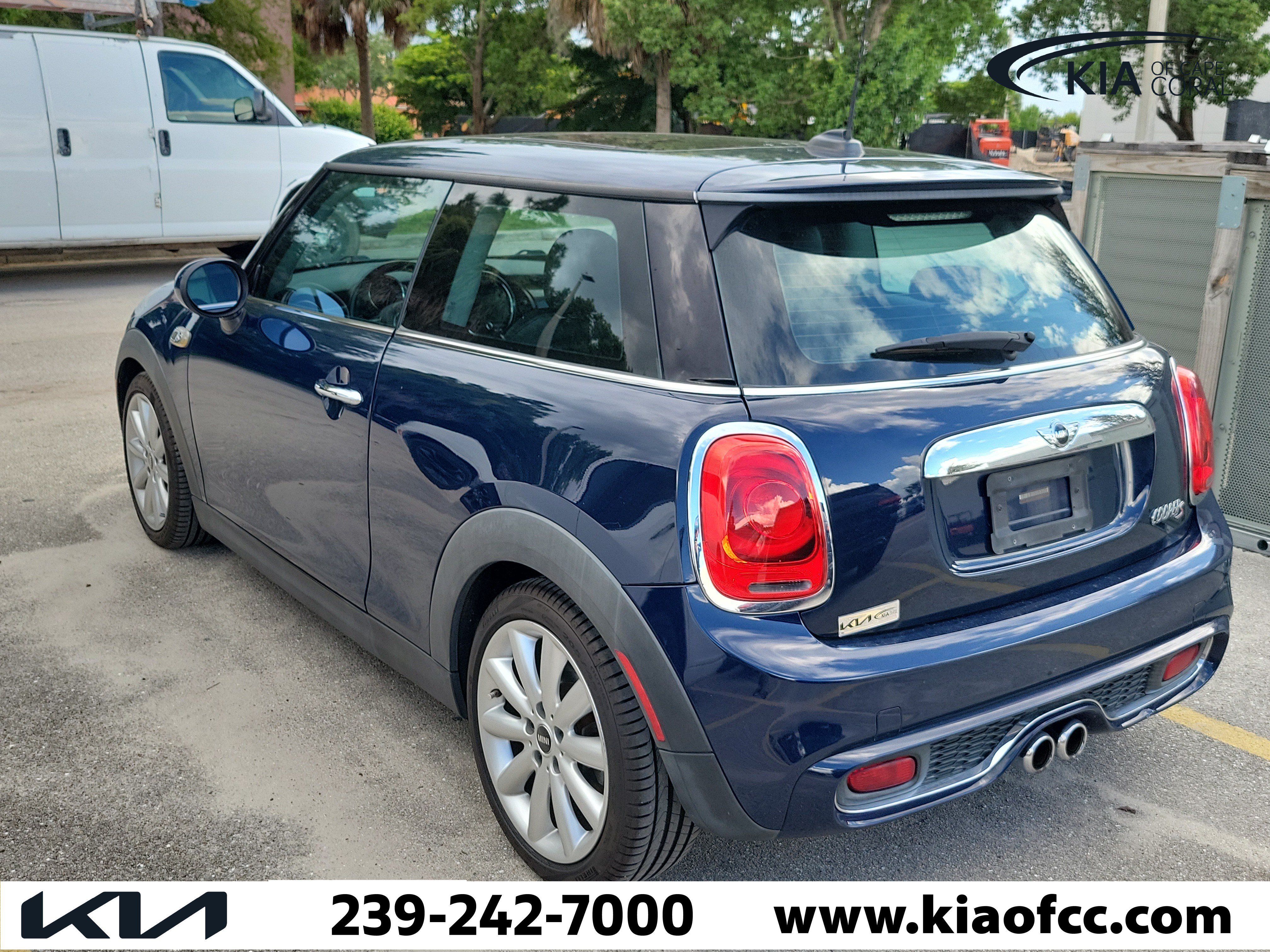 Used 2015 MINI Cooper S FWD image 4