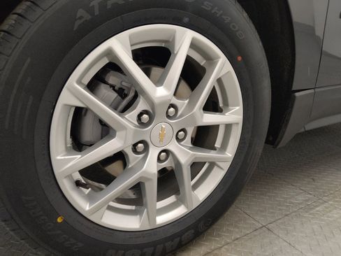 Used 2023 Chevrolet Equinox LT AWD/4WD image 31