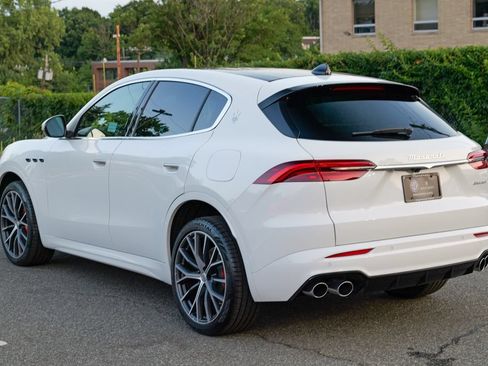Used 2025 Maserati Grecale Modena AWD/4WD image 5