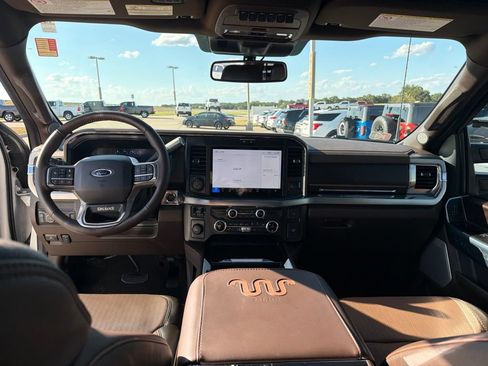 Used 2025 Ford F250 King Ranch w/ Chrome Package AWD/4WD image 13