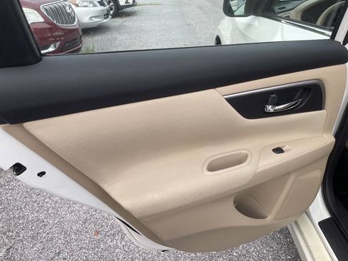 Used 2015 Nissan Altima 2.5 S w/ Sport Value Package FWD image 20