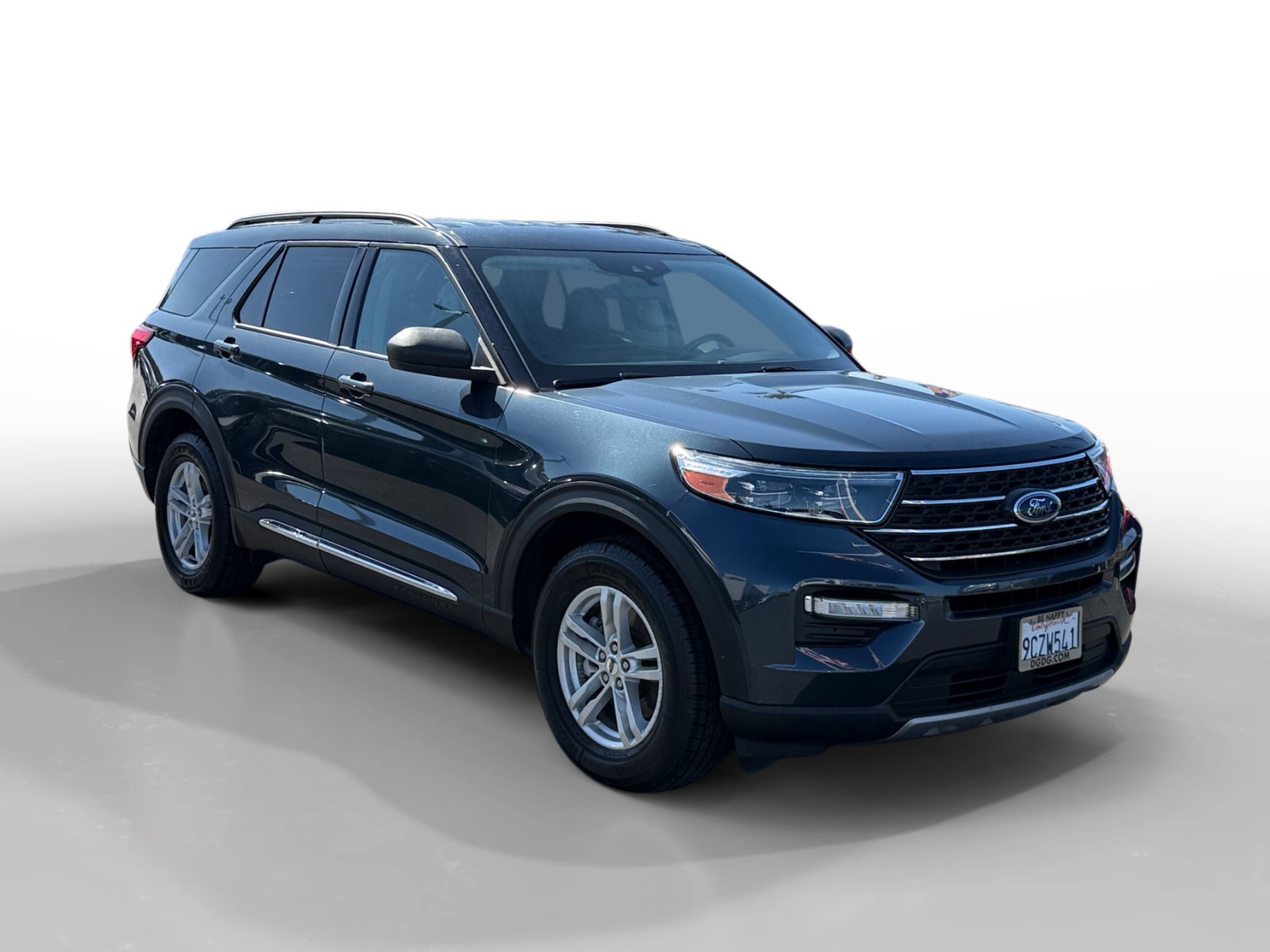 Used 2022 Ford Explorer XLT w/ Equipment Group 202A AWD/4WD image 7