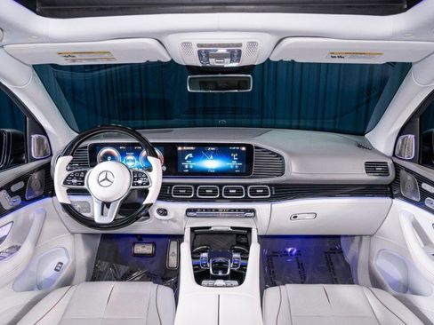 Certified 2023 Mercedes-Benz Maybach GLS 600 4MATIC image 36