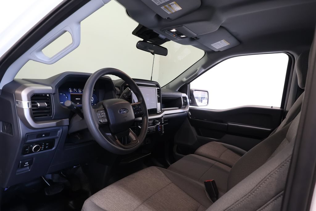 Used 2025 Ford F150 XL RWD image 16