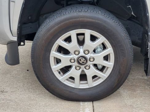 Used 2024 Toyota Tacoma SR RWD image 10