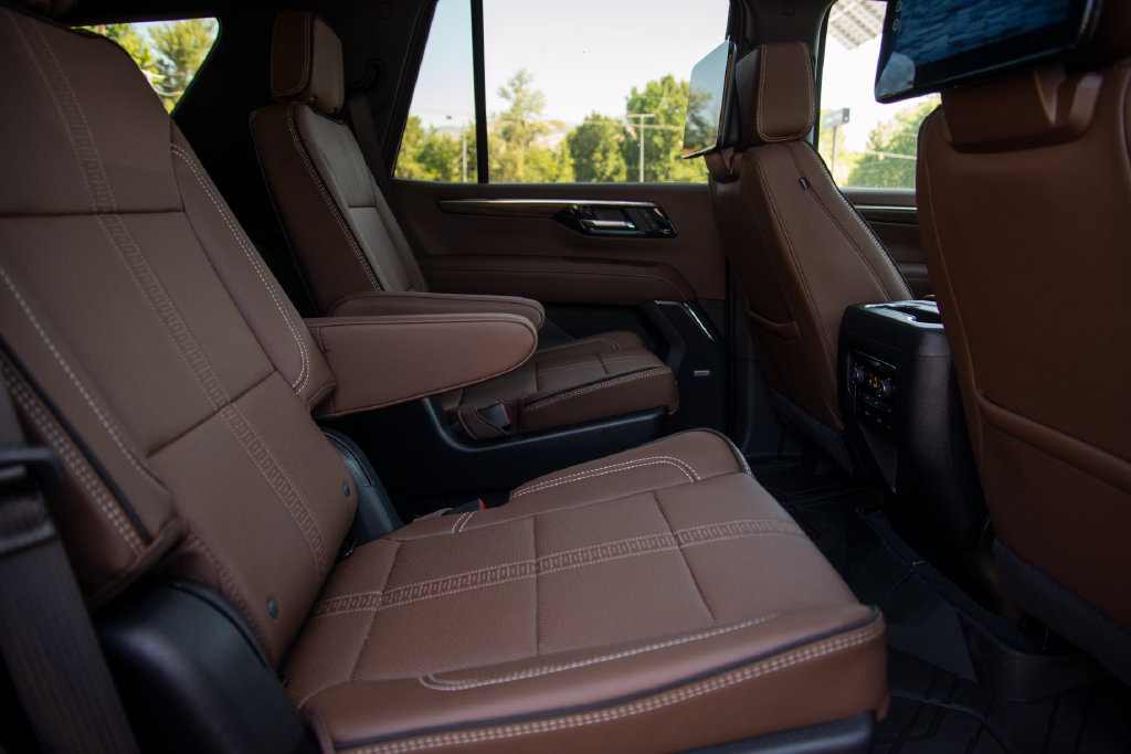 New 2026 Chevrolet Tahoe High Country AWD/4WD image 15