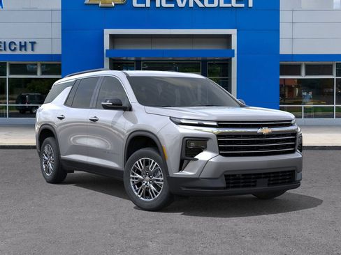 New 2026 Chevrolet Traverse LT w/ Driver Confidence Package FWD image 31