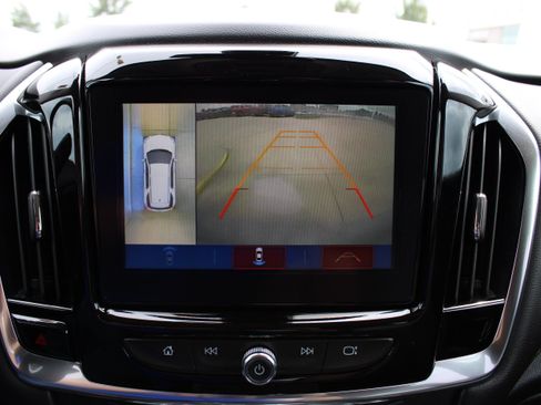 Used 2019 Chevrolet Traverse LT w/ LT Premium Package FWD image 21