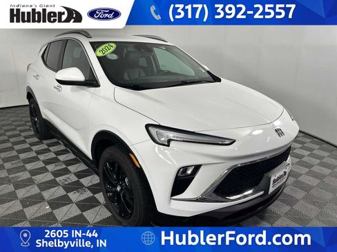 Used 2024 Buick Encore GX Sport Touring FWD image 1