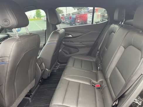 Used 2025 Buick Envista Sport Touring w/ Convenience I Package FWD image 11
