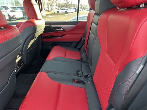 Used 2024 Lexus LX 600 F Sport image 10