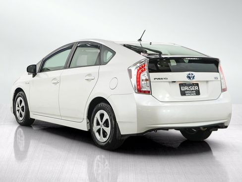 Used 2015 Toyota Prius Two FWD image 3