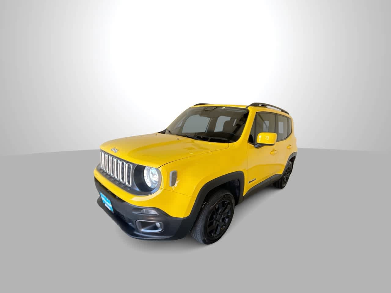 Used 2018 Jeep Renegade Latitude w/ Cold Weather Group AWD/4WD image 4