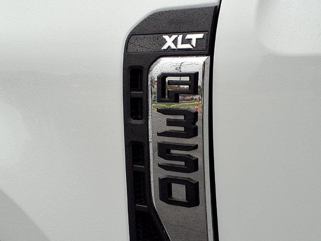 Used 2025 Ford F350 XLT AWD/4WD image 11