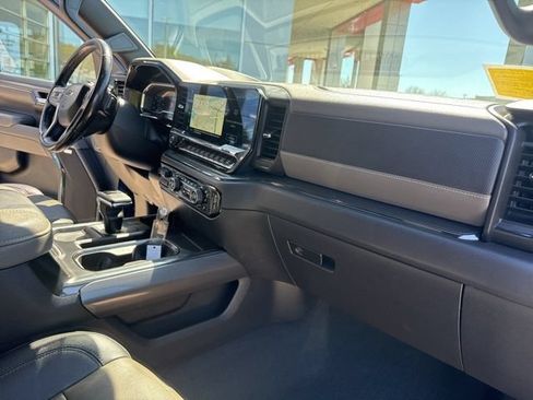 Used 2023 Chevrolet Silverado 1500 ZR2 w/ Technology Package AWD/4WD image 37