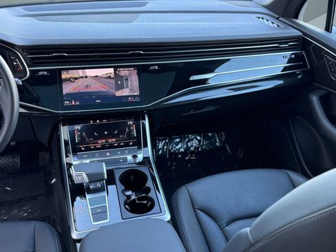 Certified 2025 Audi Q7 2.0T Premium w/ Convenience Package image 31