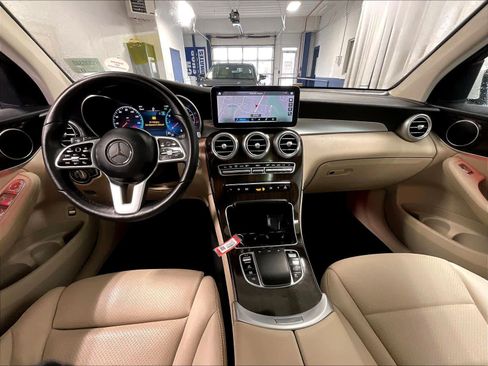 Used 2022 Mercedes-Benz GLC 300 4MATIC image 21