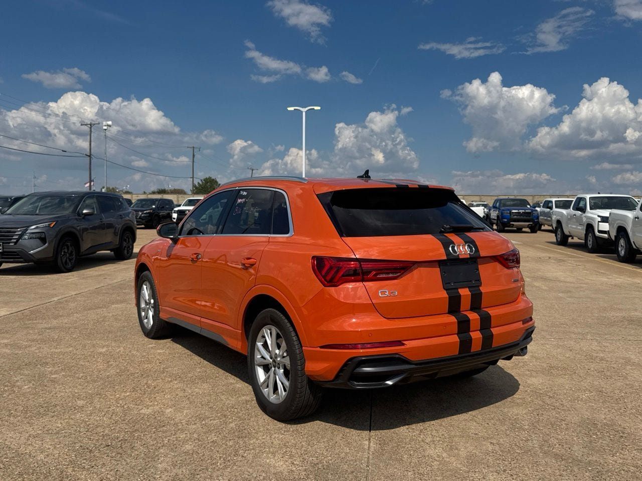 Used 2022 Audi Q3 2.0T Premium Plus w/ Premium Plus Package AWD/4WD image 14