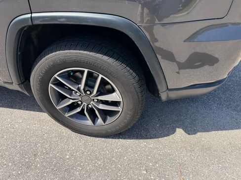 Used 2020 Jeep Grand Cherokee Limited RWD image 8