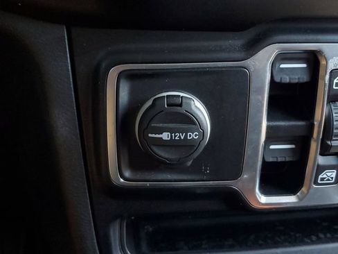Used 2022 Jeep Wrangler Unlimited Sport AWD/4WD image 29