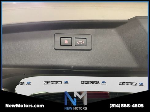 Used 2020 Subaru Outback Touring w/ Popular Package #2 AWD/4WD image 17