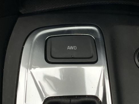 Certified 2024 Chevrolet Equinox LS w/ LS Convenience Package AWD/4WD image 18