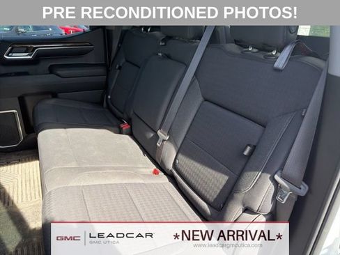 Used 2022 GMC Sierra 1500 Elevation w/ Preferred Package AWD/4WD image 17