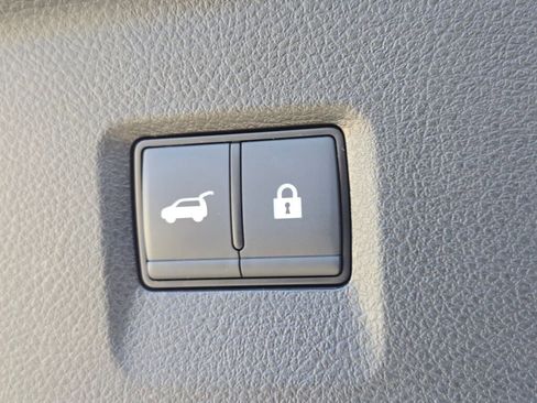 Used 2025 INFINITI QX60 Pure image 15