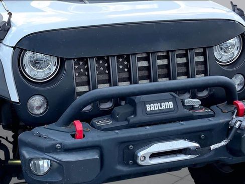 Used 2017 Jeep Wrangler Unlimited Rubicon AWD/4WD image 29