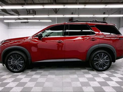 New 2026 Nissan Pathfinder SL w/ SL Premium Package AWD/4WD image 19