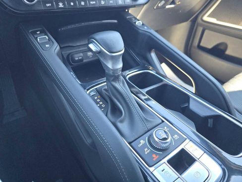 Used 2025 Kia Telluride EX X-Line image 34