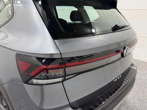 Used 2026 Volkswagen Taos S FWD image 16