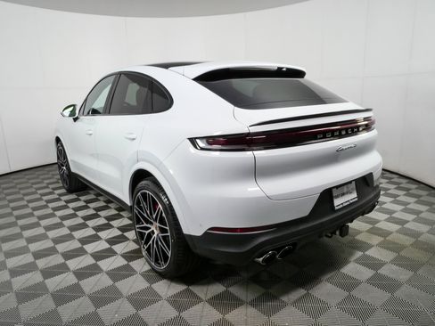 New 2026 Porsche Cayenne S AWD/4WD image 3