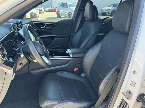 Used 2024 Mercedes-Benz GLC 300 4MATIC image 21