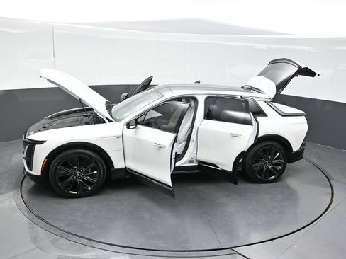 Certified 2024 Cadillac Lyriq Sport AWD/4WD image 42