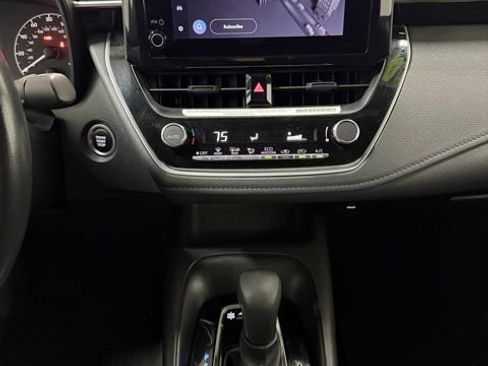 Used 2024 Toyota Corolla SE image 16