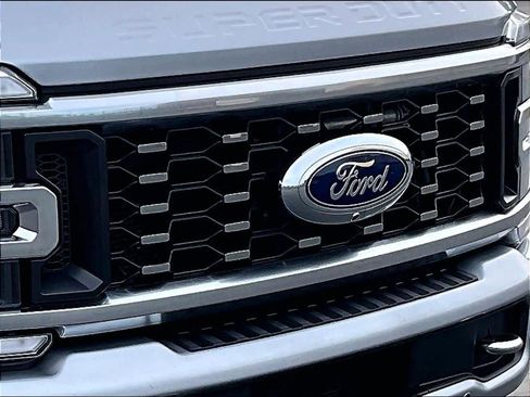 Used 2024 Ford F450 Limited w/ FX4 Off-Road Package AWD/4WD image 33