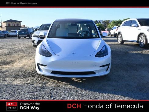 Used 2023 Tesla Model 3 Standard Range image 2