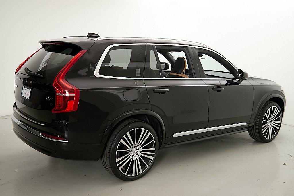 Certified 2023 Volvo XC90 B6 Ultimate w/ Protection Package Premier AWD/4WD image 9