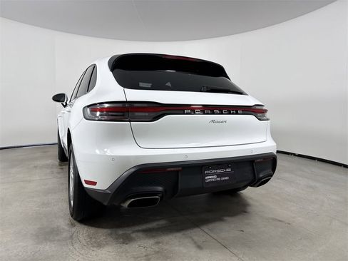 Certified 2023 Porsche Macan Turbo image 20