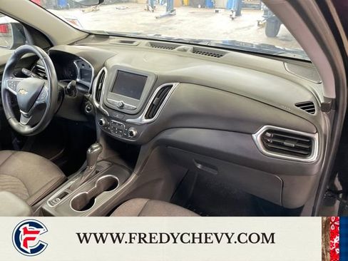 Used 2020 Chevrolet Equinox LT image 38