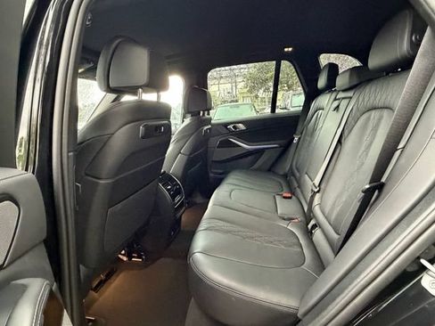 Used 2025 BMW X5 xDrive50e AWD/4WD image 14