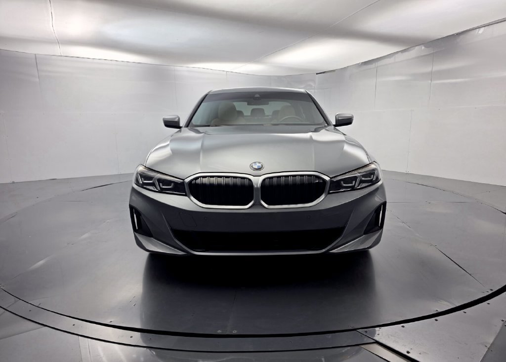 Certified 2024 BMW 330i Sedan w/ Convenience Package RWD image 2